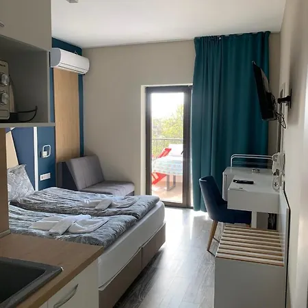 Admiral Guest house Potos